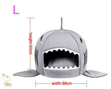 Charger l&#39;image dans la galerie, Panier pour chat - Design requin - Existe en 3 tailles et 3 coloris