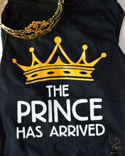 Charger l&#39;image dans la galerie, Tee shirt pour chat &quot;Prince has arrived&quot; - Existe en 5 tailles
